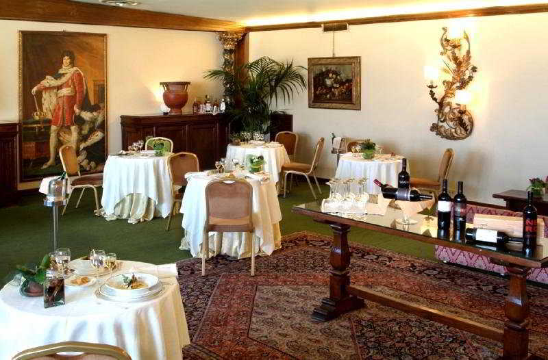 Moevenpick Hotel Bari Zewnętrze zdjęcie