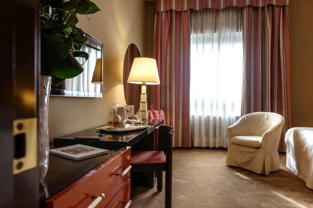 Moevenpick Hotel Bari Zewnętrze zdjęcie